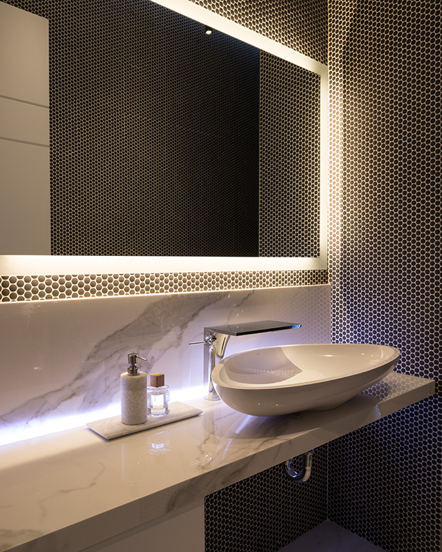 Badezimmer aus LAMINAM Porzellankeramik